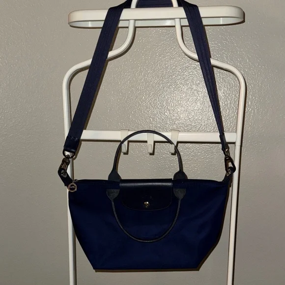 Longchamp Elegant Navy Blue Women's Bag - Picture 6 of 16